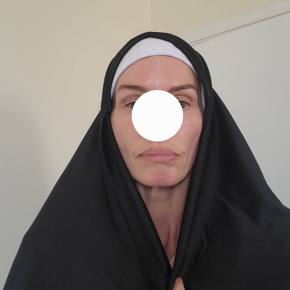 HALLOWEEN Nun Costume NWOT - Picture 12 of 14